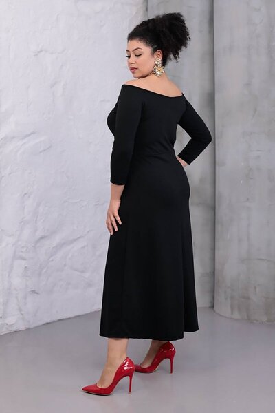 Truva XXL Timeless Black Plus Size Dress Model: Boat Neck Crepe Fabric