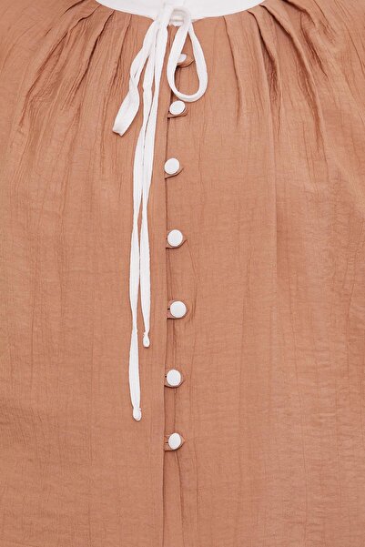 Levidor Camel gathered judge collar detailed skirt suit