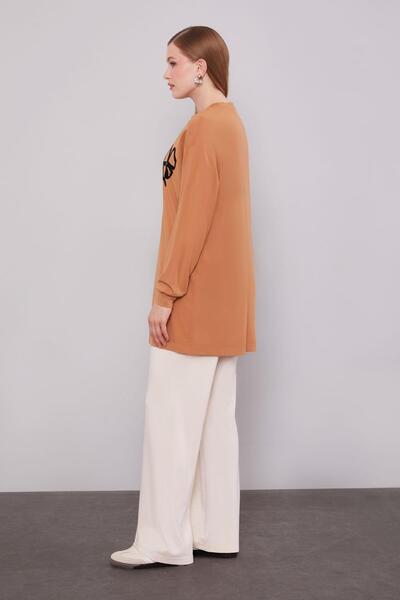 Levidor Camel Clover Pattern Detailed Double Suit