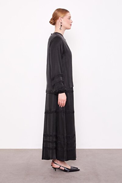 Levidor Black Lace Trimmed Cupra Skirt Set