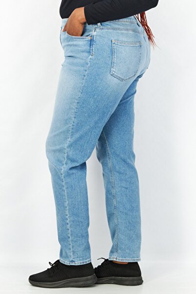 ASOS Women Curve Fit Washed Denim 34 Length Jeans, Blue