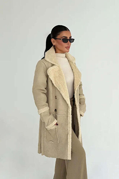 fara marca Palton bej cu două rânduri de nasturi , blană și șal