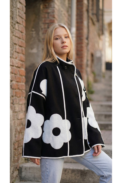 Matcha Butik سترة نسائية بنمط زهرة الأقحوان الكلاسيكية