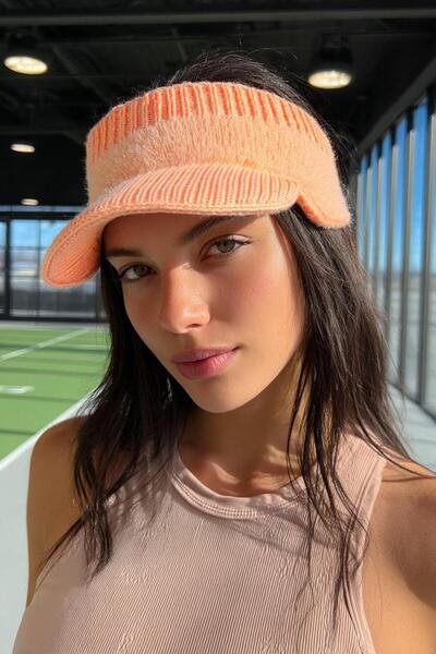 LAGRANZE Cozyshield Women's Winter Visor