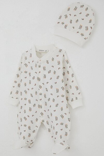 Breeze Baby Girl Booties Romper with Floral Pattern 0-6 Months, Ecru