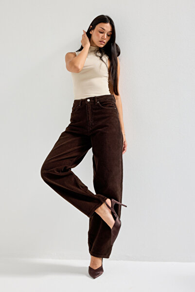 it's basic Pantaloni pentru femei, maro închis, 29w5-81, Skater Fit Slim F material reiat din catifea din țesătură catifea