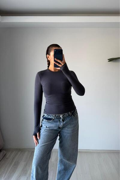 Güneş بودي مع إصبع القدم