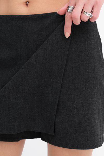 Addax Zippered Mini Shorts Skirt E8411