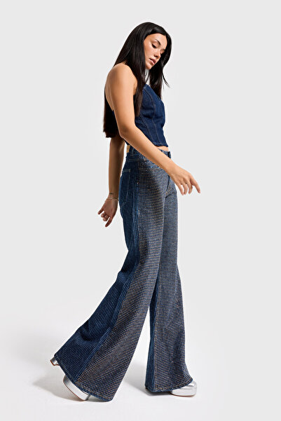 it's basic Жіночі джинси T.Kot Колір T-1w5-7 Flare Fit Передня частина з блискучими камінцями Спеціальний дизайн Джинси з деніму