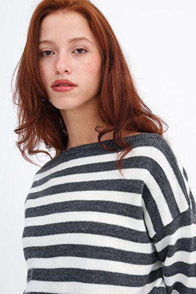 Addax Boat Neck Striped Knit Sweater K3525