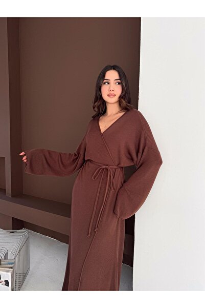 LAVRE V YAKA Elbise ve Hırkalı Triko Takım