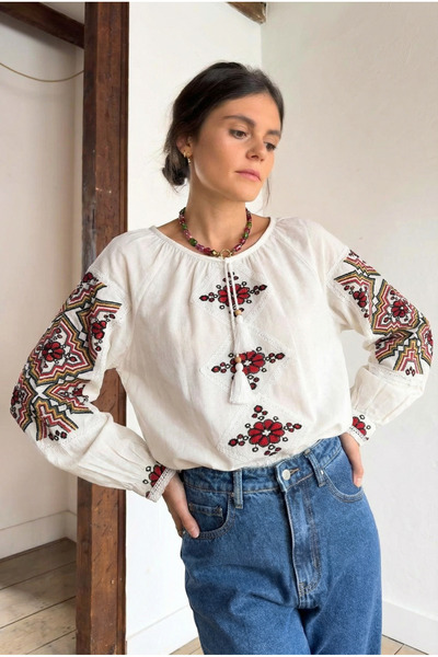 FEMELLE Women's White Collar Tassel Lace Detailed Embroidered Cotton Blouse