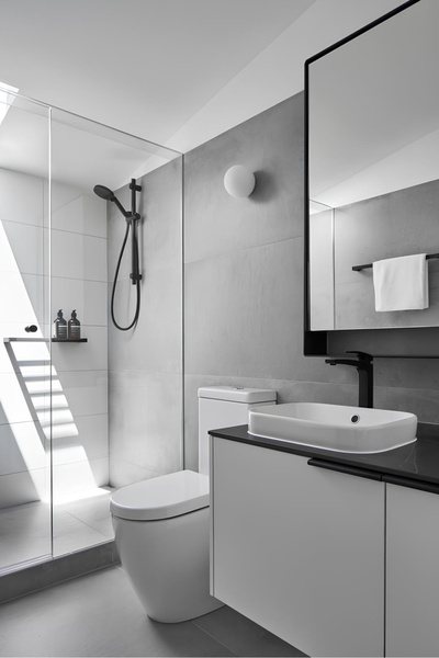 NovaMark Black washbasin faucet for sink mounting