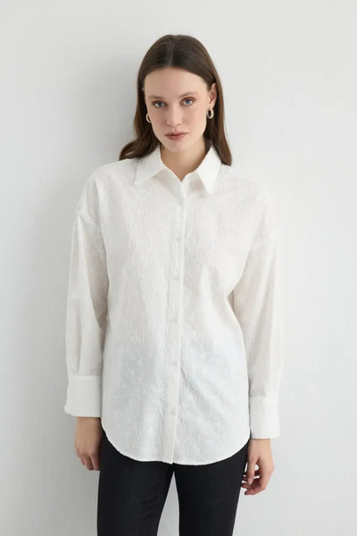 Gusto Embroidered Cotton Relaxed Fit Shirt - White