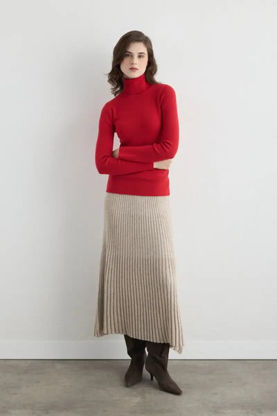 Gusto Turtleneck Basic Knitwear - Red