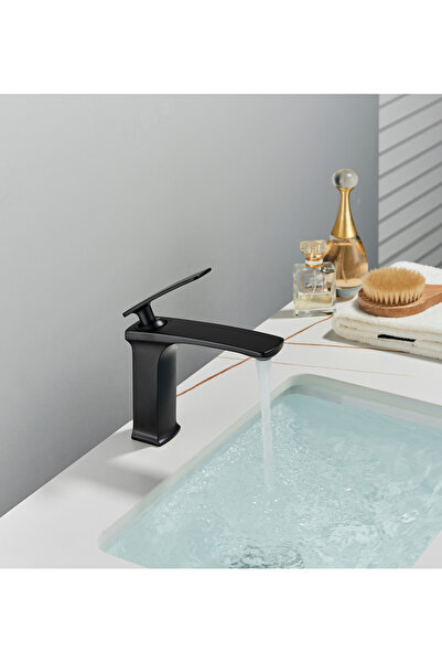 NovaMark Black washbasin faucet for sink mounting