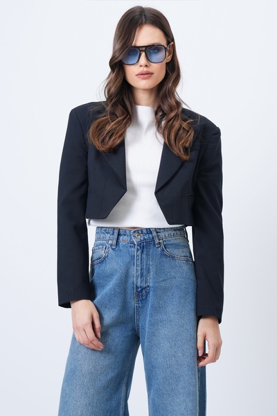 Trend Alaçatı Stili Women's Navy Blue Filet Pocket Lined Crop Jacket Vs01716