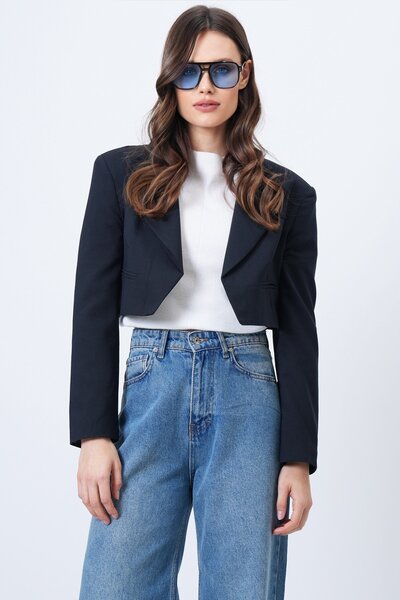 Trend Alaçatı Stili Women's Navy Blue Filet Pocket Lined Crop Jacket Vs01716
