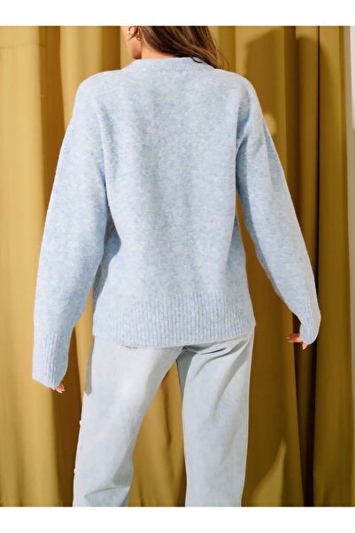 Vaniza Standard Size Midi Length Soft Scarf Sweater