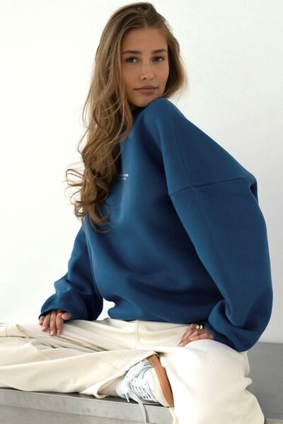 The Champ Clothing Γυναικείο φούτερ oversized CHMP STUDIOS Marine – Crew Neck, 3-κλωνο φλις με σαρδουνισμένο επένδυση