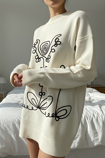 NEWCO Comfortable Fit Stylish Patterned Knitwear Long Sweater Modern and Elegant Appearance