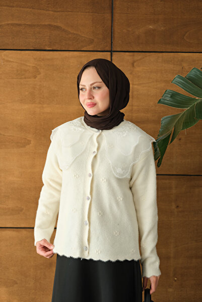 LOCCO Women's Lace Collar Tasseled Cardigan Ecru