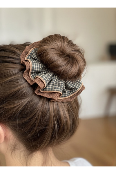 Pelin Aksesuar Green Coffee Plaid Patterned and Lace Edged Rubber Buckle