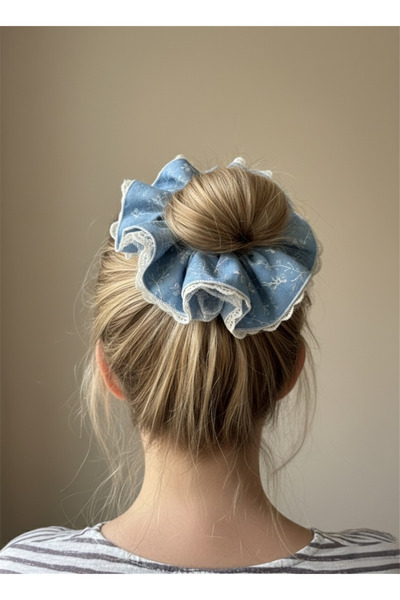 Pelin Aksesuar Blue floral patterned lace-edged elastic hair tie