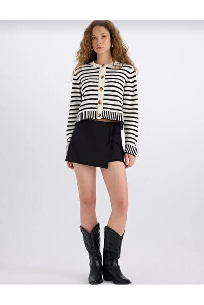 Cistern İstanbul Women's Striped Button Detailed Knitwear Cardigan