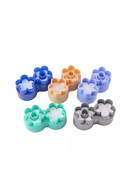 Perfect Home Flower-shaped linzer cookie cutter