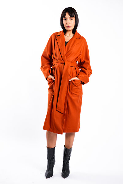 Monarh Design Oversized wool coat with drawstring - OneSize