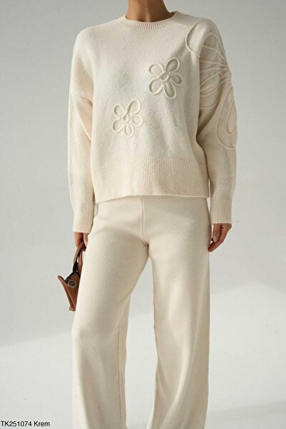 LİNDALİNA TEKSTİL Women's Regular Crew Neck Patterned Design Knitwear Sweater