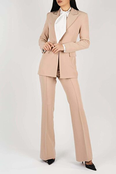 monarh Classic beige suit