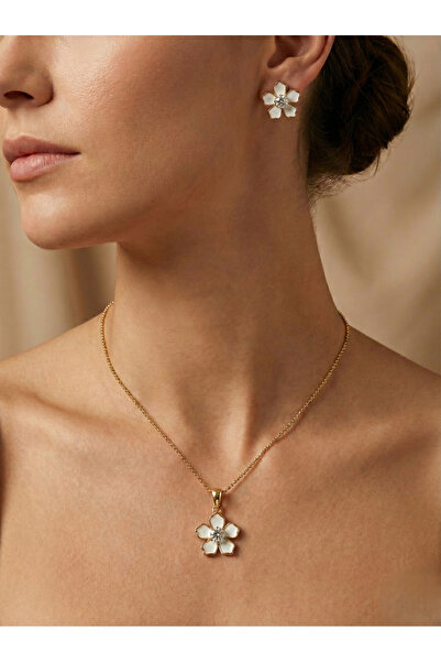 Candy طقم أقراط وقلادة من حجر النوفيريا المطلي بالمينا على شكل زهرة