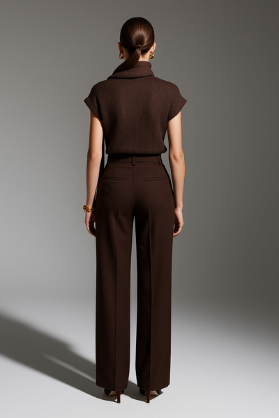 Qoolest Women's Brown Integrated Scarf Detailed Sleeveless Knitwear Sweater