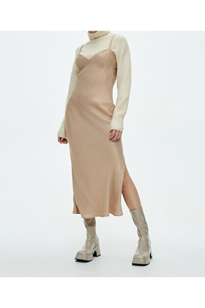 Reserved Medium dress, Cream