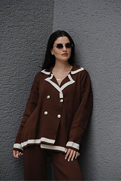 Scbutik Four-button cardigan and acrylic knitwear set, brown, gold, standard size