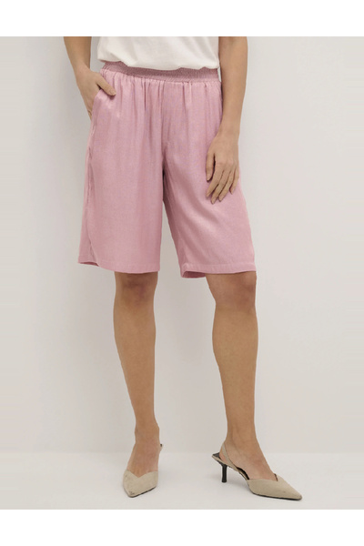 Cream Shorts, Pink
