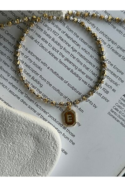 Rossetto Atelier قلادة دوريكا متعددة الألوان بحرف E