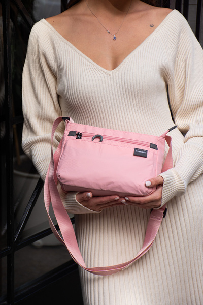 Sanmorris حقيبة سفر وكتف وردية اللون مصنوعة من قماش مقاوم للماء متعددة الأقسا...