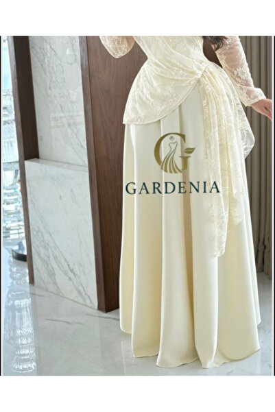 GARDENİA Ivory Peplum Dress with Lace