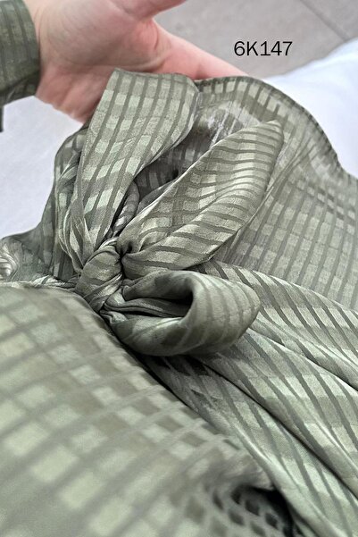 İnce Topuk Kare Jacquard Satin Shirt 6K147