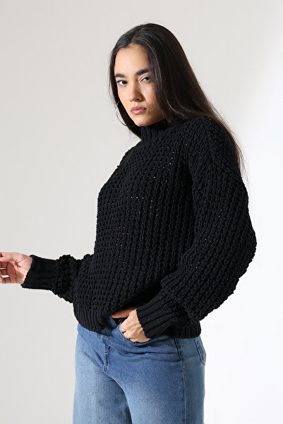 GND Women's Lace-Like Knit Turtleneck Design Sweater