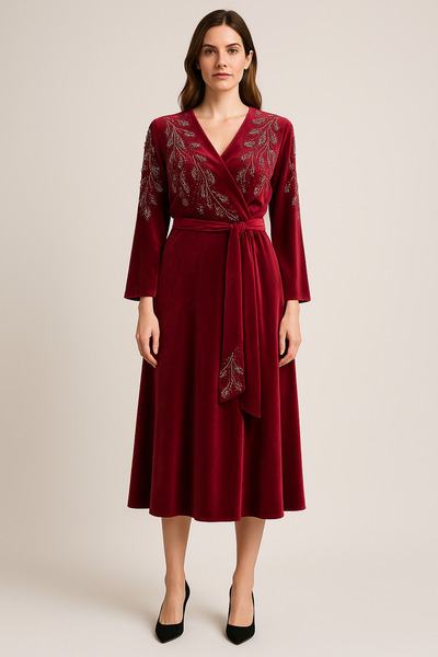 sweetyar İnci Taş Detaylı Kadife V Yaka Kuşaklı Şık Abiye Elbise – Kırmızı / ...