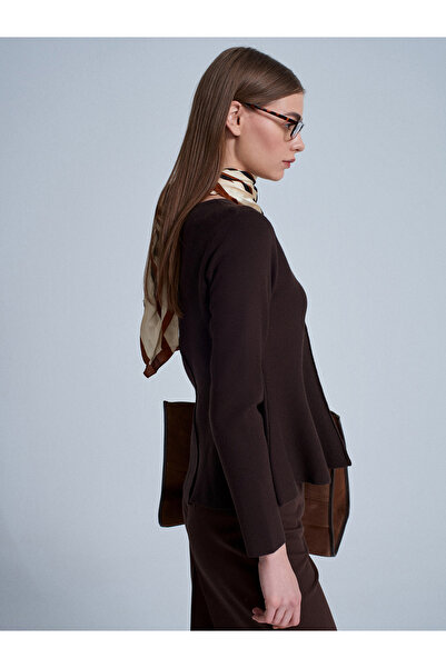 Dilvin 10824 Плетен топ с пеплум на врата - тъмнокафяв