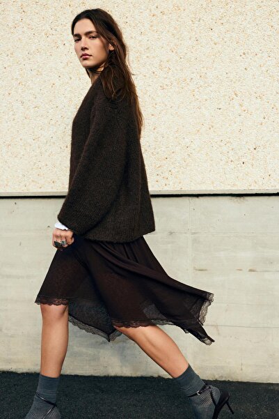 Pull & Bear Asymmetric lace midi skirt