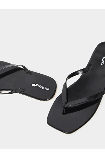 Styli Black Plain Flip Flops