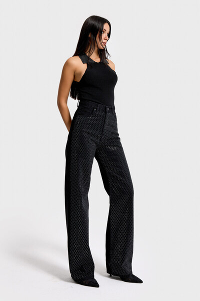 it's basic Women's Black Color T3-1S5-1 Straight Fit High Waist Shiny Sparkling Stone Design Denim Jean