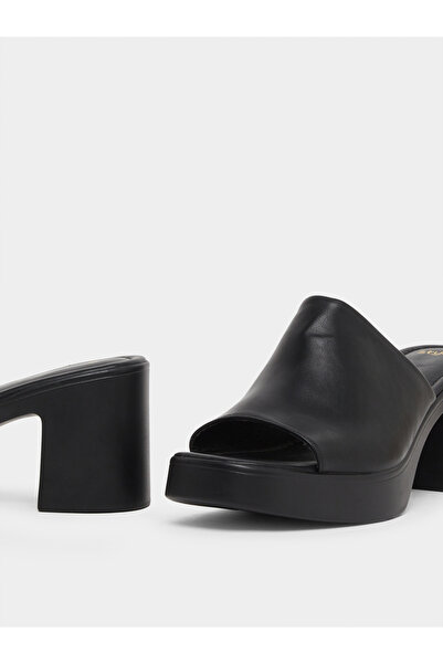 Styli Black Chunky Heeled Platform Mule