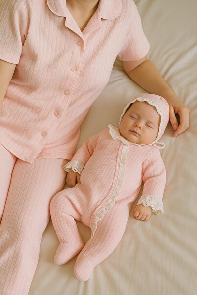 İpek Mother and Baby's First Sleep Pink Mother Pajamas-Baby Romper Set